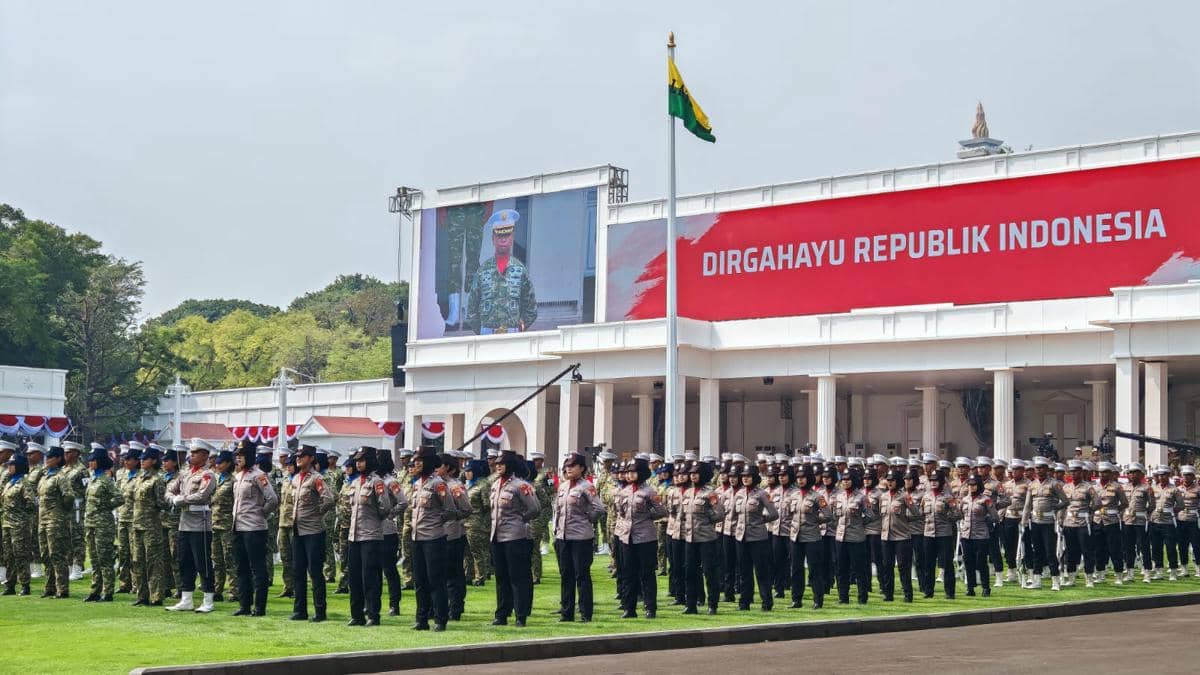 Capaskibraka gladi kotor upacara peringatan HUT ke-81 RI di Istana Merdeka, Jakarta, Rabu (12/8/2026).