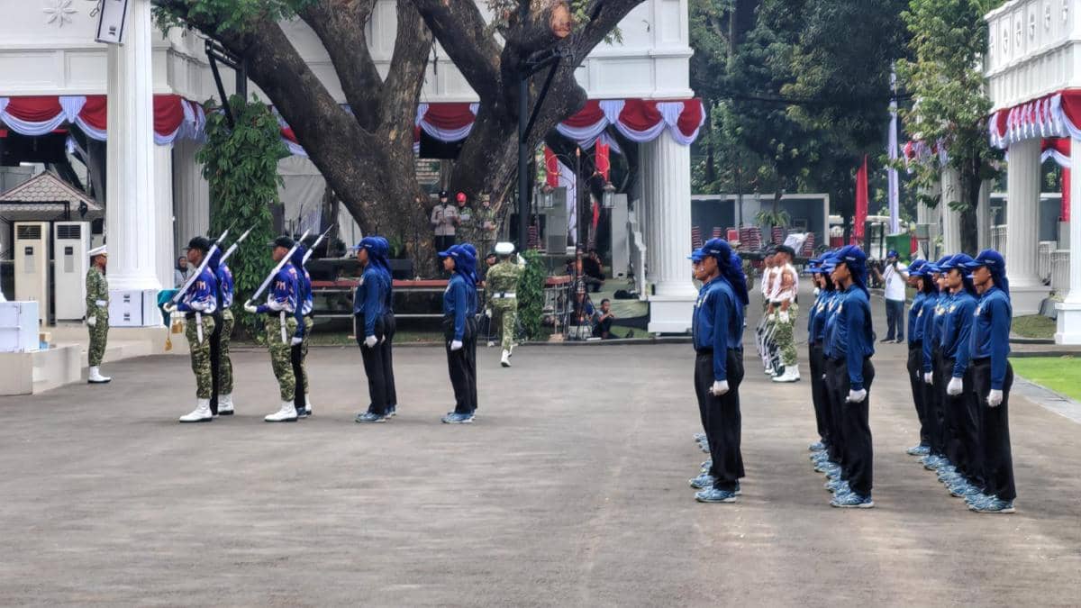 Capaskibraka gladi kotor upacara peringatan HUT ke-81 RI di Istana Merdeka, Jakarta, Rabu (12/8/2026).