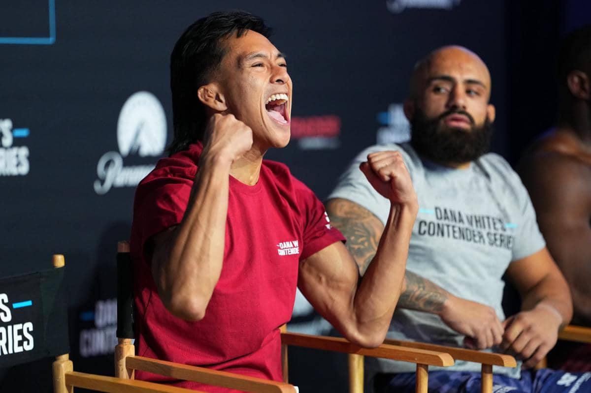 Petarung berdarah Indonesia, Bilal Hasan, mendapatkan kontrak UFC usai memenangkan duel di Dana White's Contender Series.