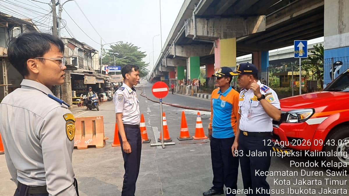 Kebakaran Pabrik Bingkai di Duren Sawit, Dishub Terapkan Contraflow