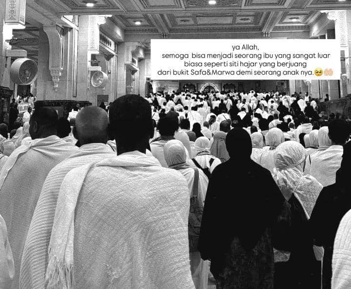 potret Ummi Quary umrah kedua kali