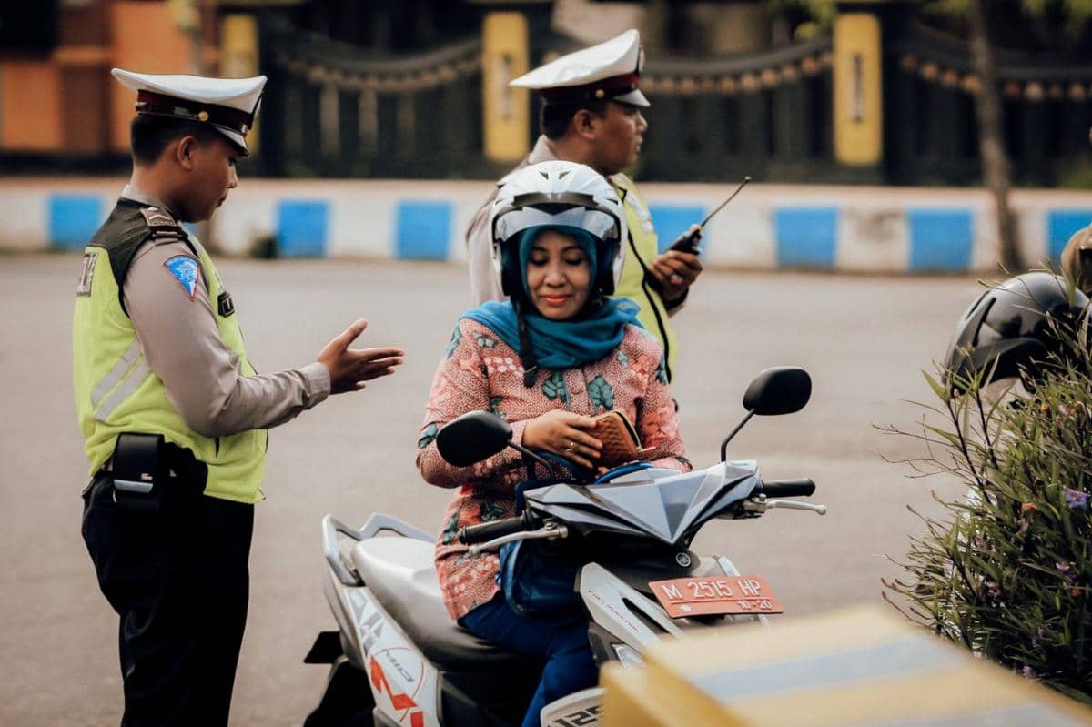 Bolehkah Menunjukkan Screenshot STNK Digital saat Operasi?