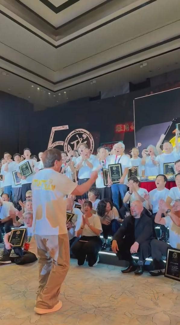 Iko Uwais tampil sebagai juri dalam Jackie Chan International Action Film Week 2026 berdasarkan unggahan Instagram.