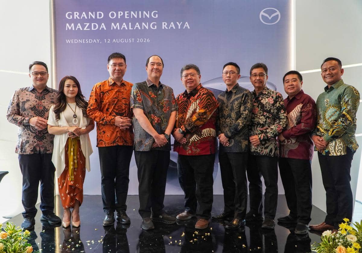 Seremoni peresmian diler Mazda di Malang yang digelar sebagai bagian dari pembukaan resmi fasilitas penjualan.