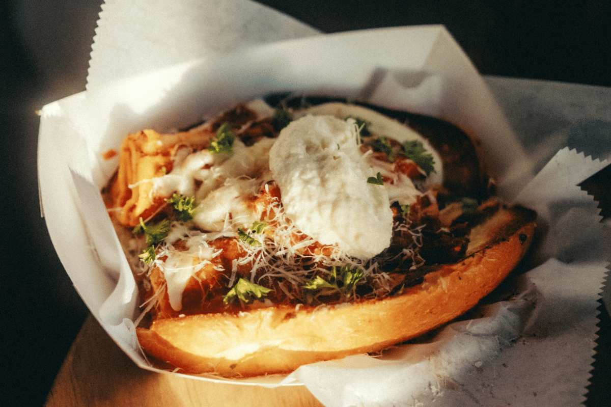 Resep Sandwich Chopped Cheese dengan Paprika Panggang Ala New York