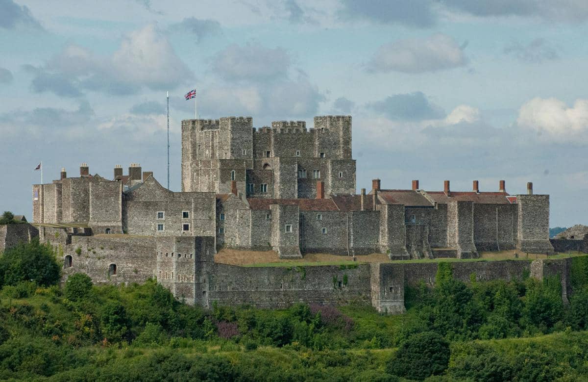 ilustrasi Dover Castle