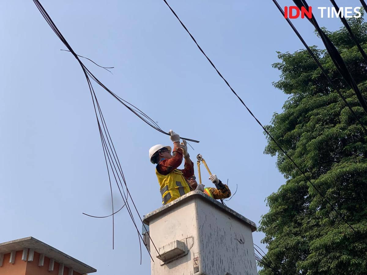 Kabel Ilegal Digunting Pemkot Tangsel, Provider Terancam Sanksi