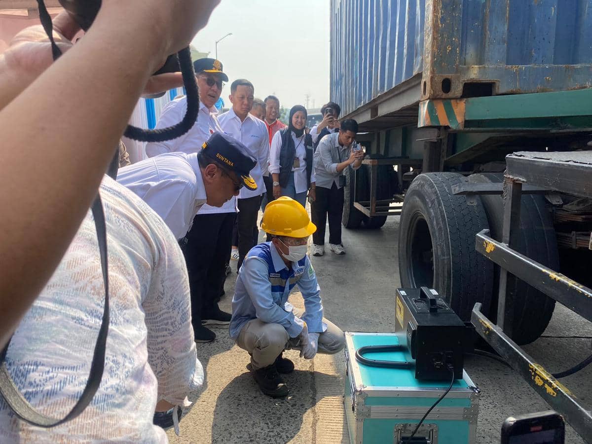 Dekarbonisasi Pelabuhan, Pelindo Uji Emisi 500 Kendaraan