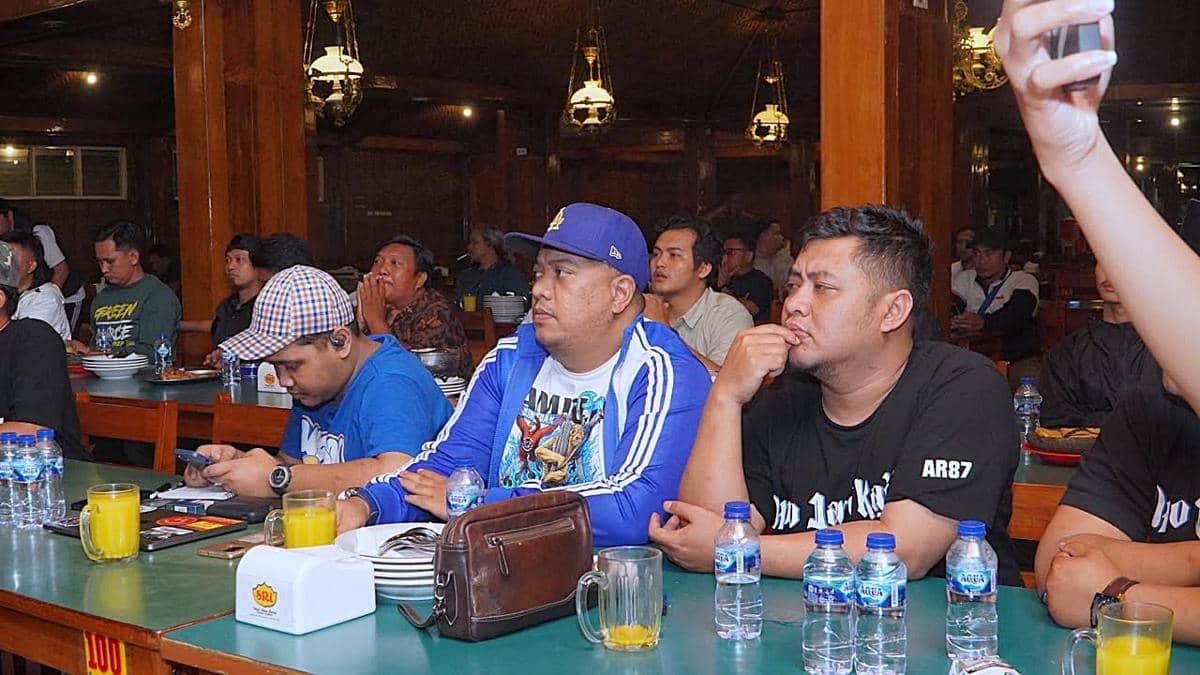 Usai Ricuh Arema-Bonek di Pasuruan,  Kedua Kelompok Dipertemukan