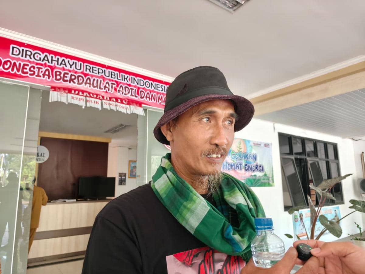 Warga mendatangi ESDM Banten mengadukan soal aktivitas tambang (Dok. Istimewa warga/Audi)