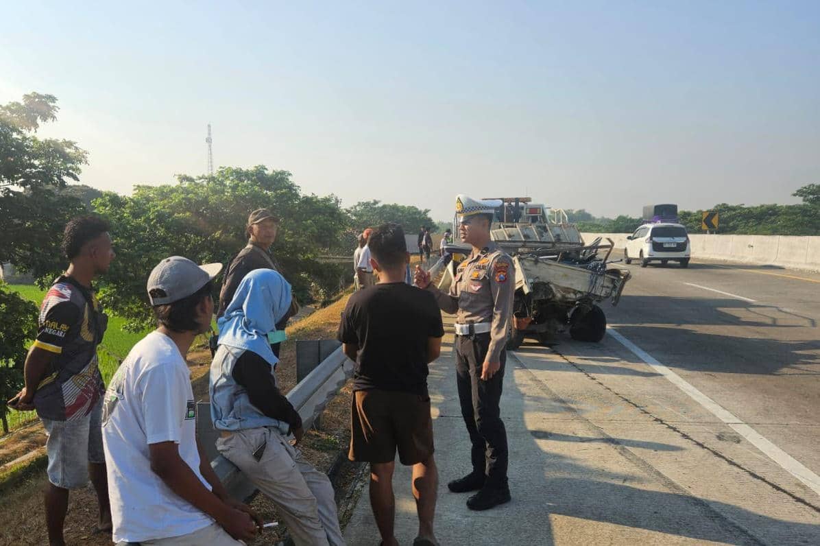 4 Kendaraan Terlibat Kecelakaan Beruntun di Tol Magetan, 1 Orang Tewas