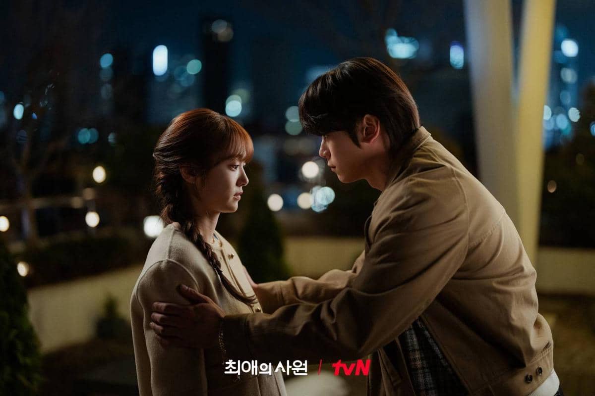 Potongan adegan drama Korea My Bias, My Boss produksi tvN Drama, menampilkan suasana dari serial tersebut.