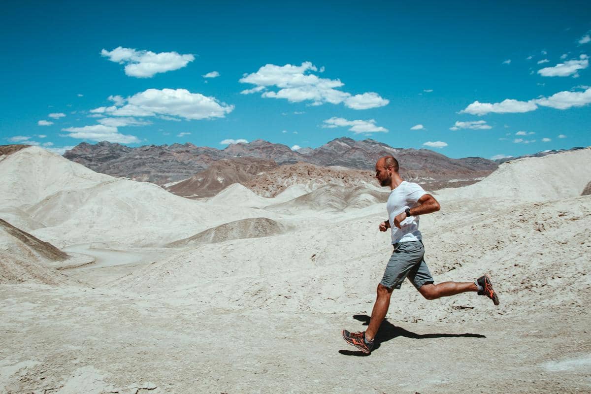 ilustrasi trail run