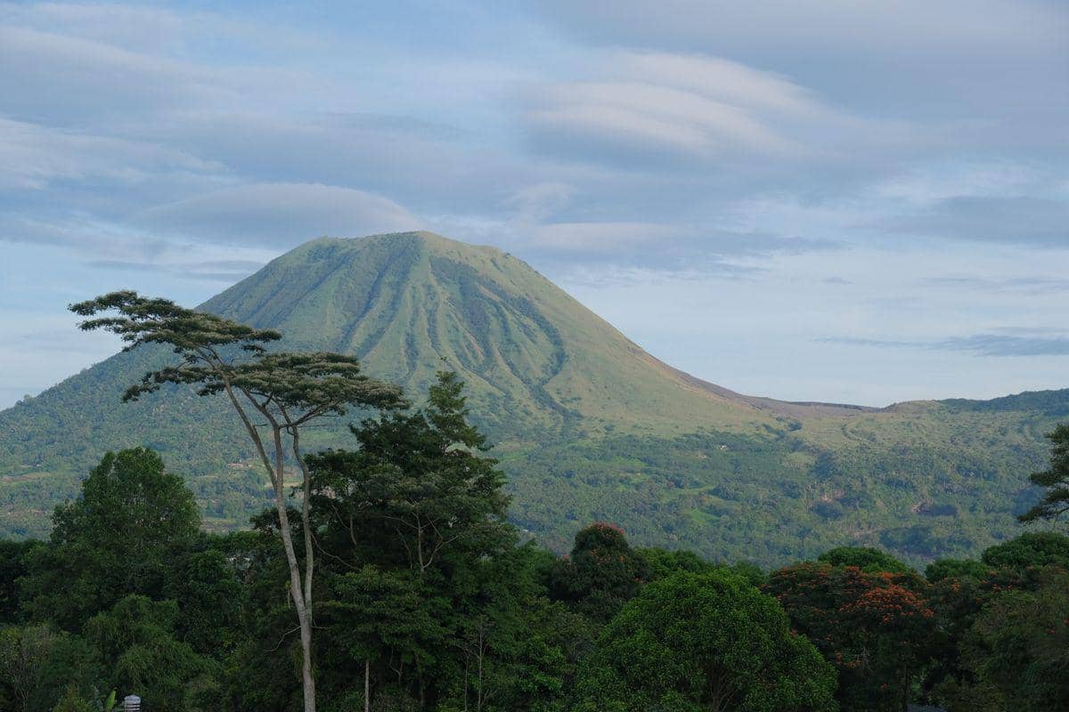 Bagaimana Gunung Memengaruhi Terbentuknya Awan?