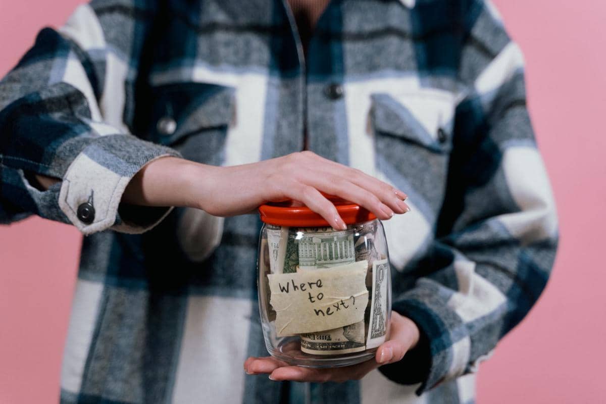 Tips mengatur gaji UMR agar bisa beli rumah dan tetap investasi