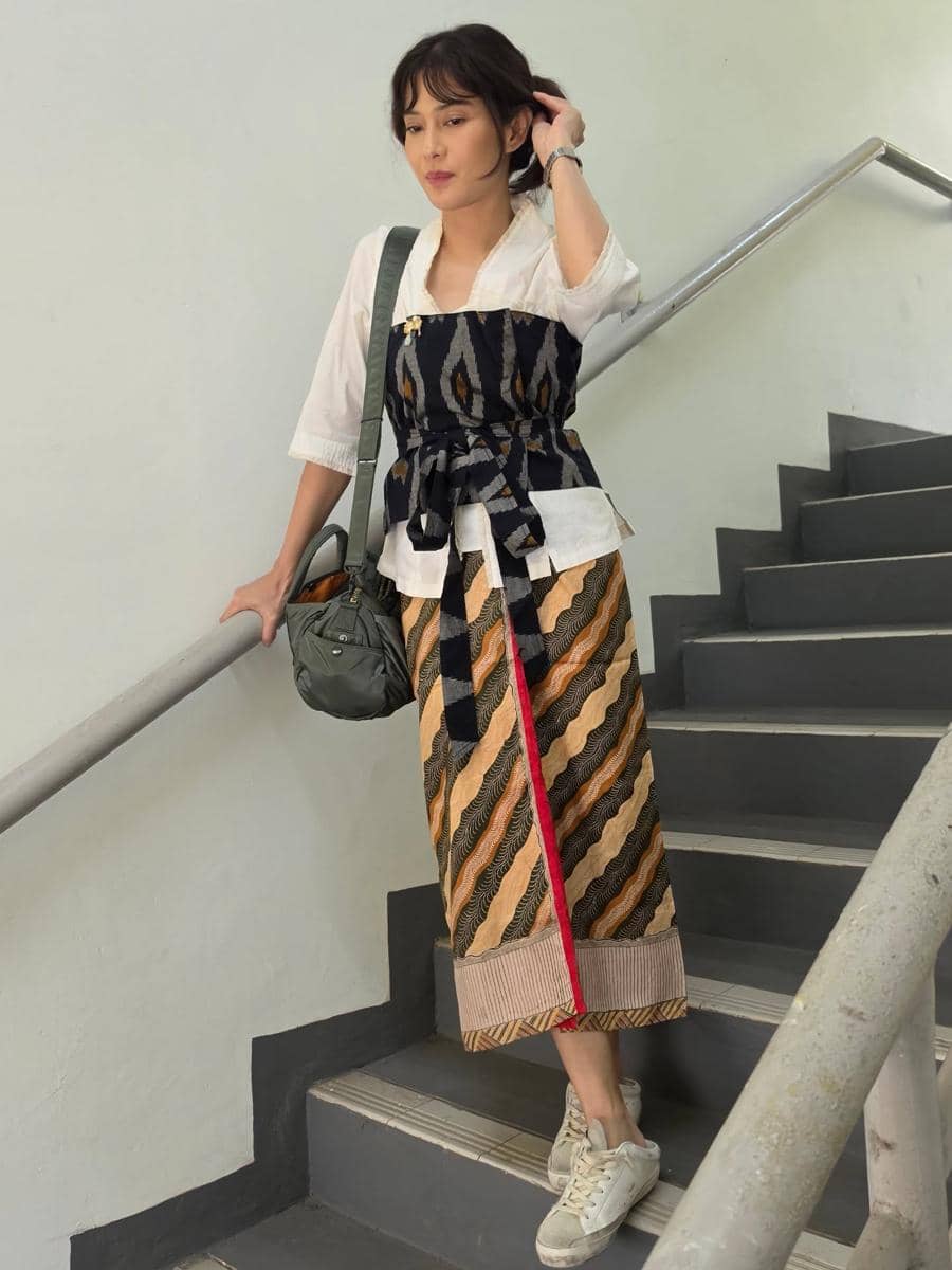Inspirasi gaya Dian Sastro untuk Rayakan 17 Agustusan (instagram.com/therealdisastr)