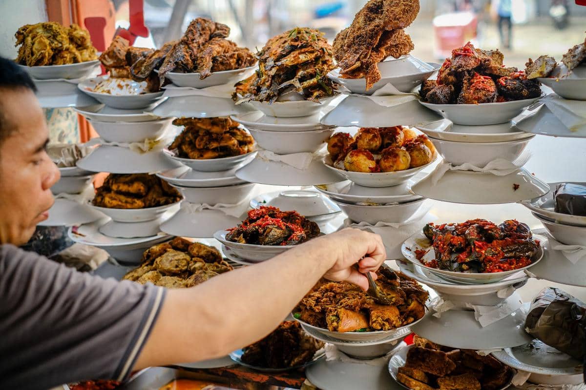 Ilustrasi nasi padang
