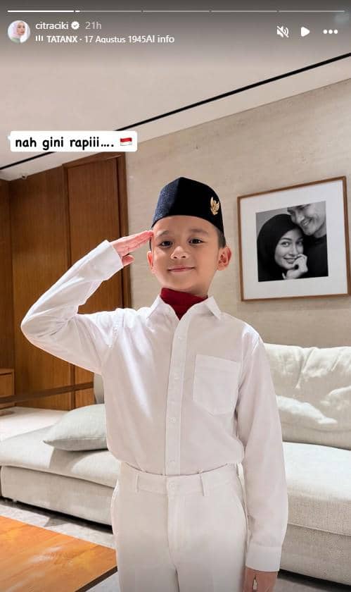 Sejumlah anak artis mengikuti perayaan Hari Kemerdekaan 17 Agustus 2026 bersama teman-teman di sekolah.