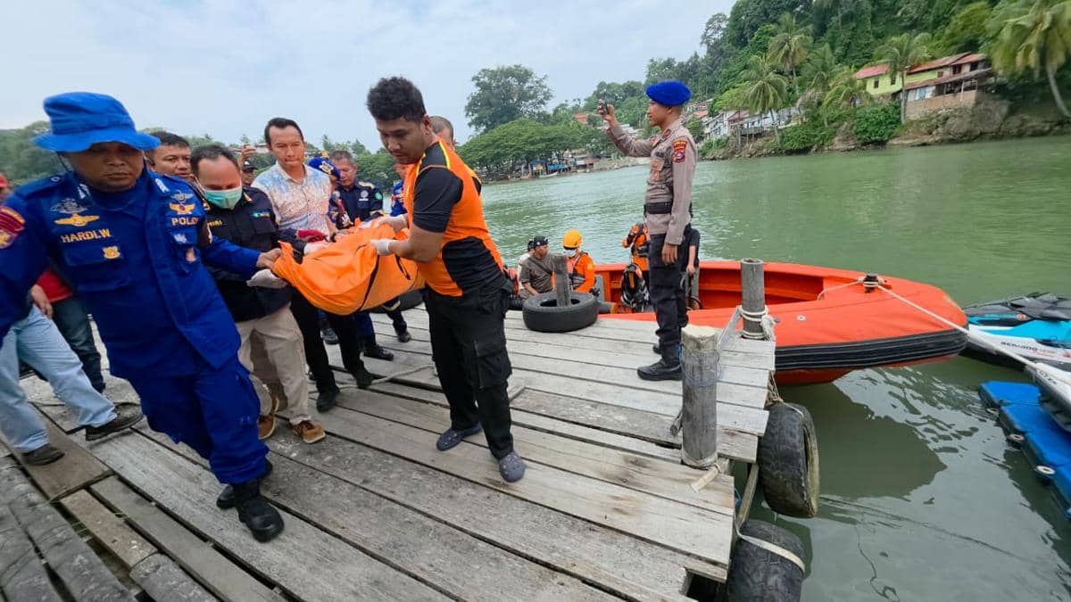 Kapal TB Simponi dari Sibolga Terbakar di Perairan Padang, 1 ABK Tewas