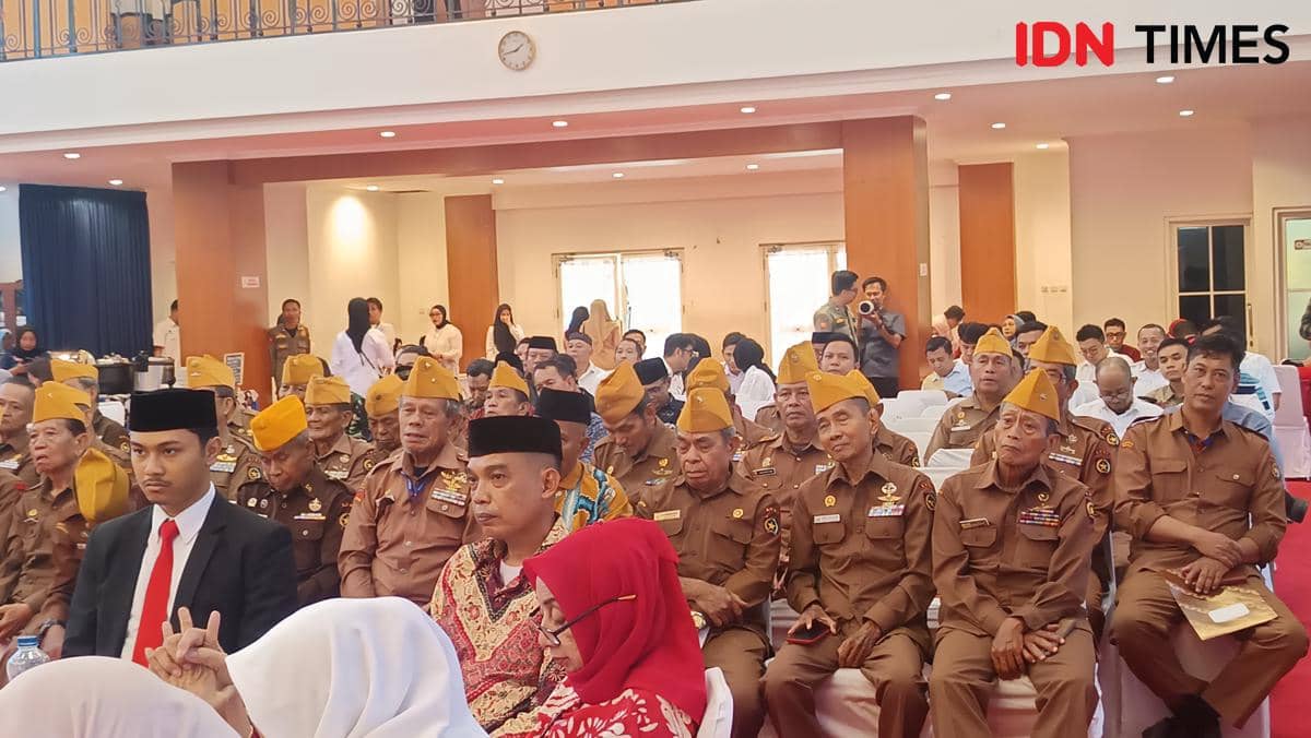 Peserta menghadiri Silaturahmi Nasional bersama keluarga pahlawan, veteran, wredatama, dan LKSA di Sulsel.
