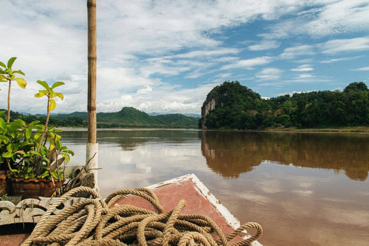 ilustrasi panorama Sungai Mekong