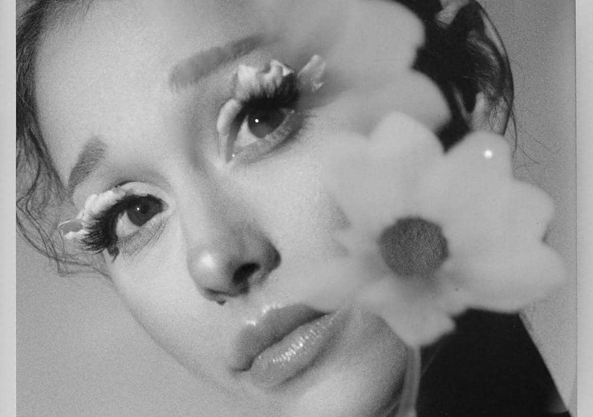 Lirik Lagu nowhere, nobody - Ariana Grande, Viral di FYP TikTok!