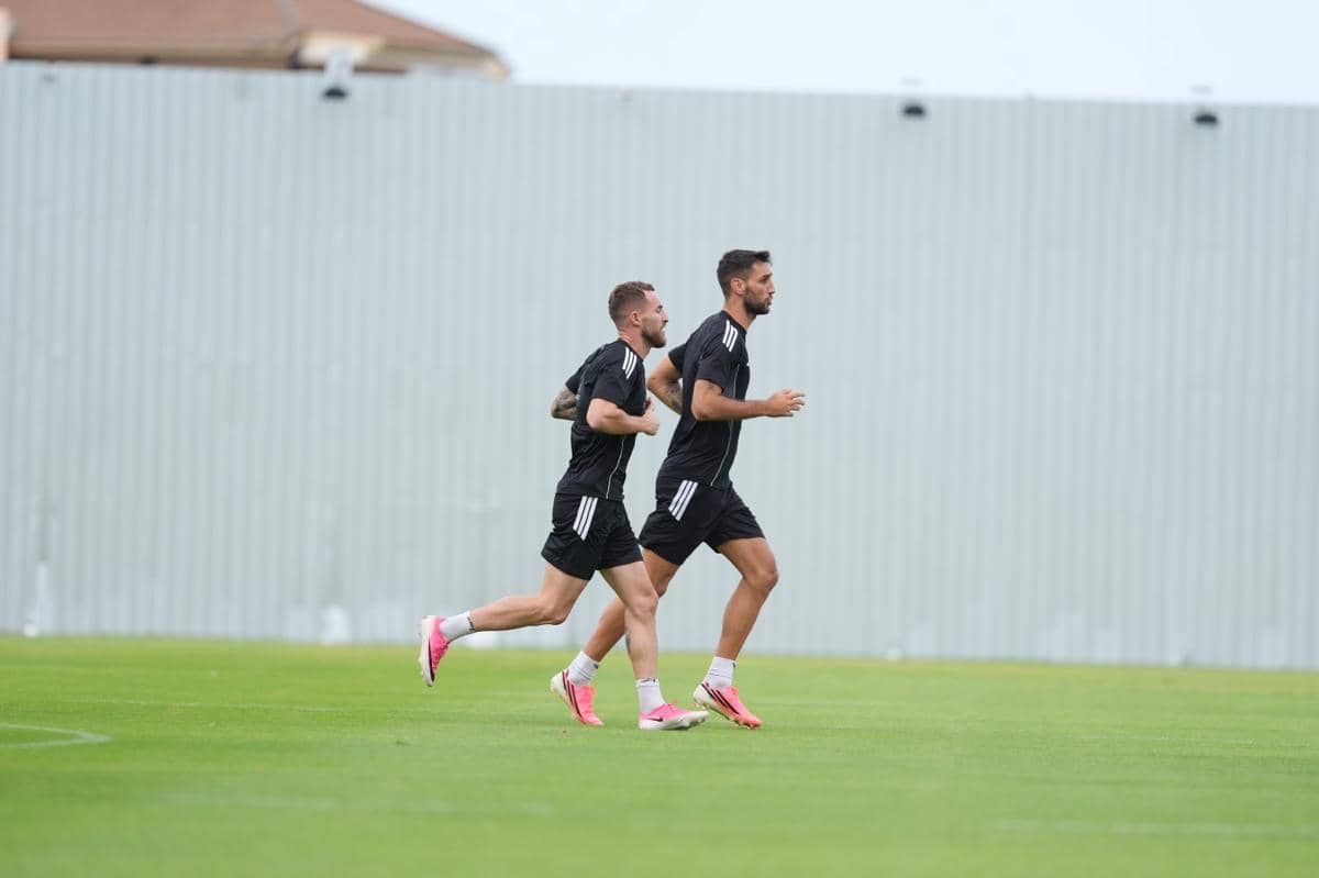 Para pemain Persija menjalani pemusatan latihan di Thailand dengan arahan Shin Tae Yong untuk mengasah fisik dan taktik.