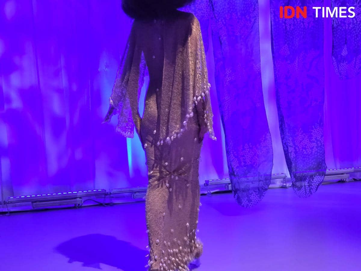 Koleksi Ivan Gunawan, Nusanova 2.0: Sekar Jagat, di Langham Fashion Soiree