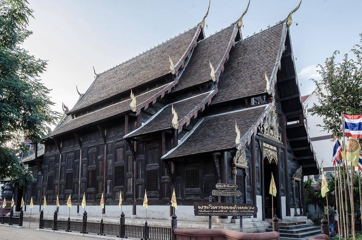 Potret Wat Phan Tao