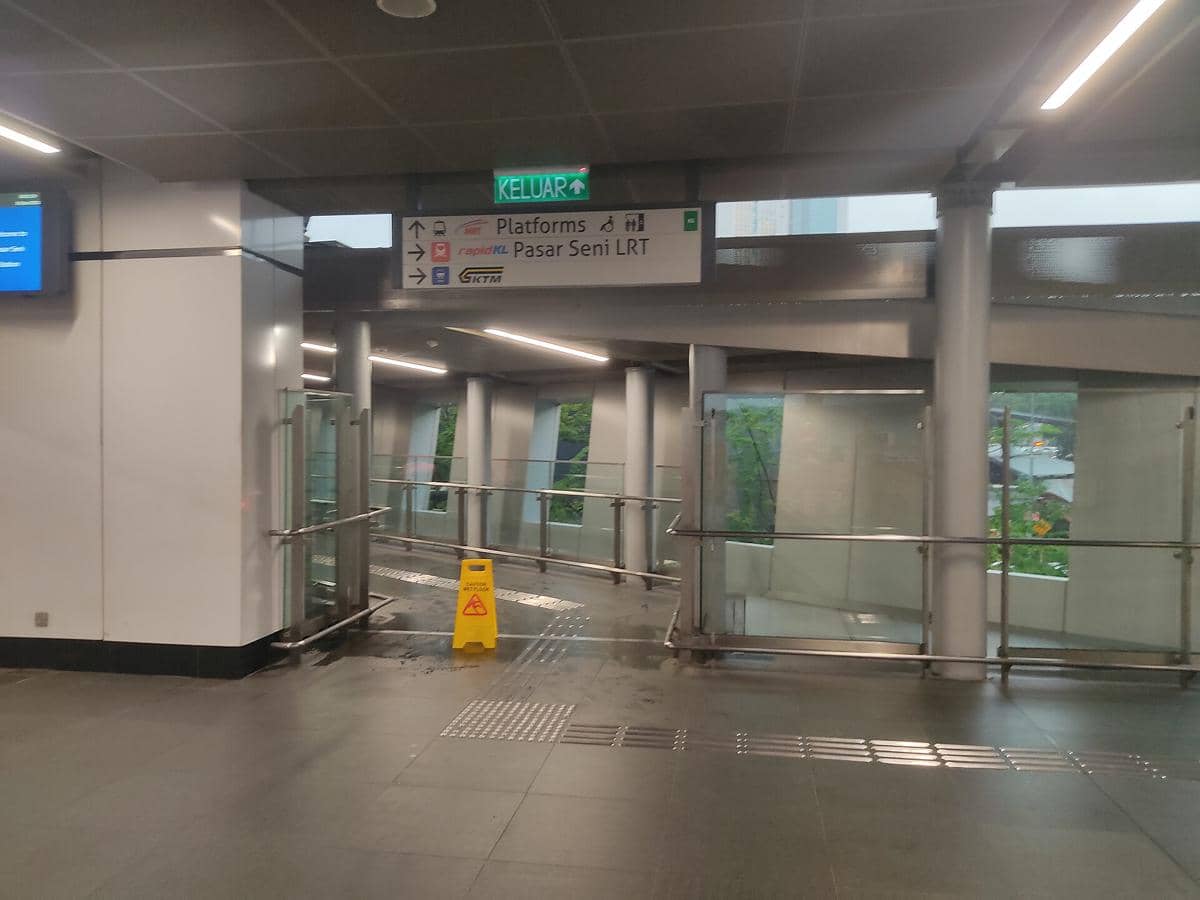 potret Stasiun Pasar Seni
