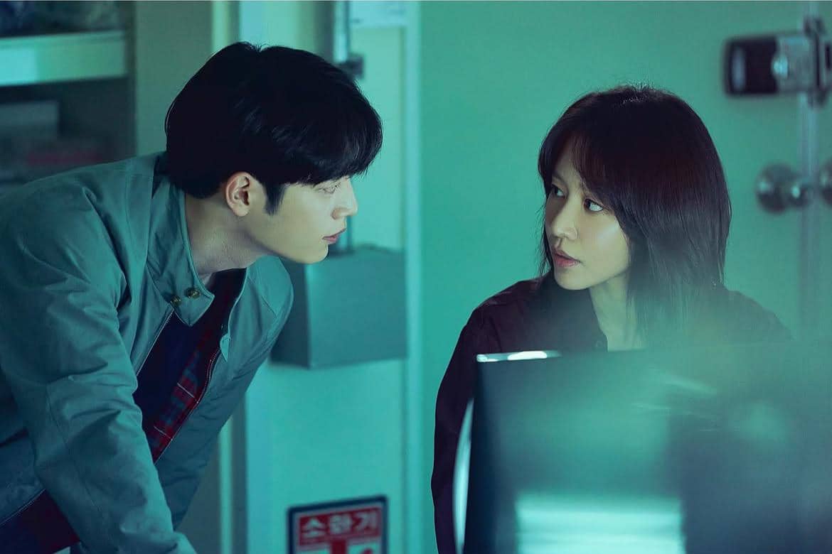 Potret Seo Kang Joon dan Kim Ah Joong di Drakor Grid