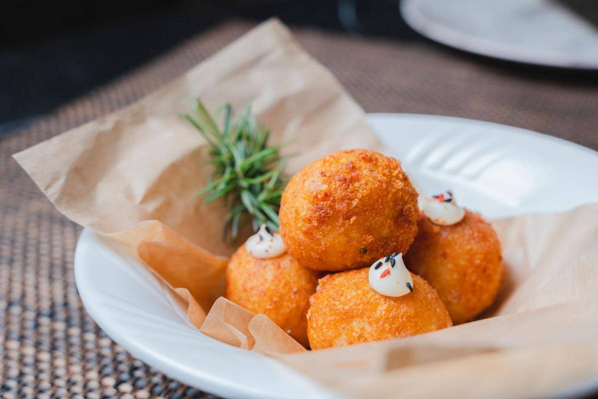 Resep Arancini Kimpul ala Ibu Black Sheep, Super Lumer Kejunya
