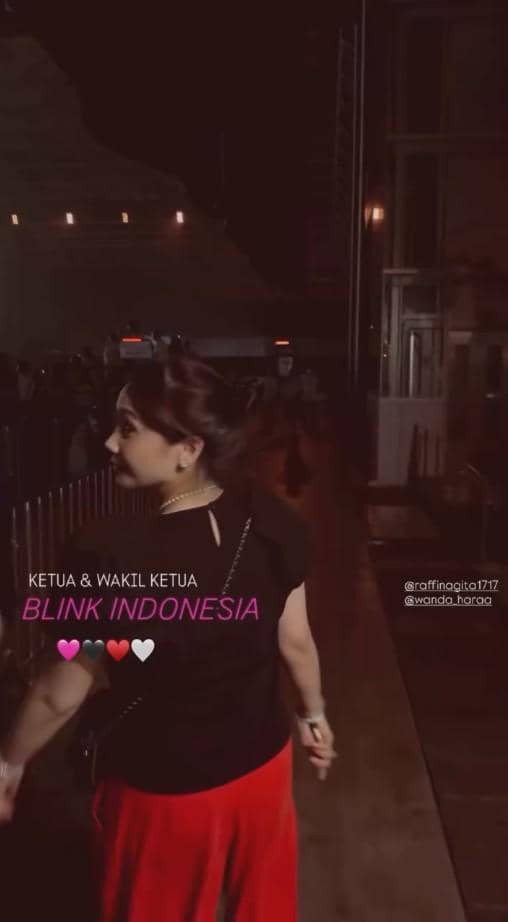 Nagita Slavina menyaksikan penampilan Jennie di festival musik Summer Sonic di Jepang dalam unggahan Instagram.