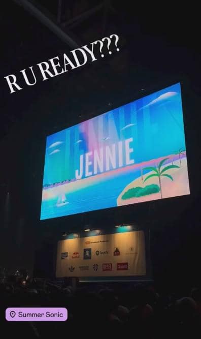 Nagita Slavina menyaksikan penampilan Jennie di festival musik Summer Sonic di Jepang, diunggah melalui Instagram Raffi Nagita.