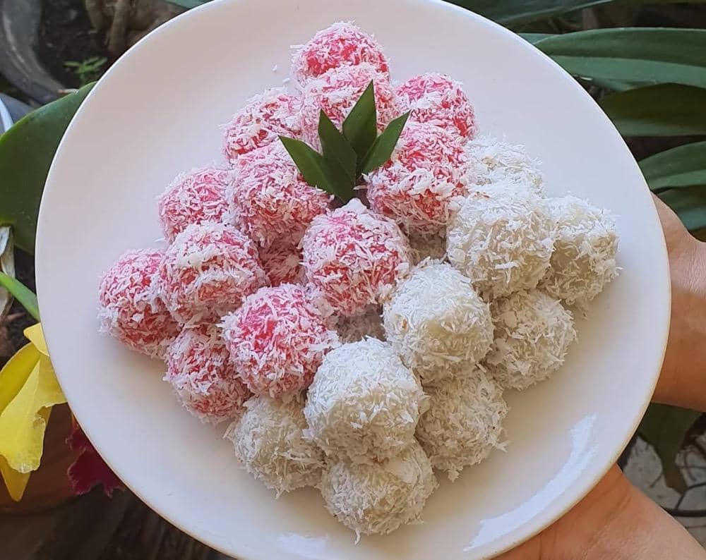 Resep Klepon Merah Putih Lumer di Mulut, Buatnya Gampang Banget!