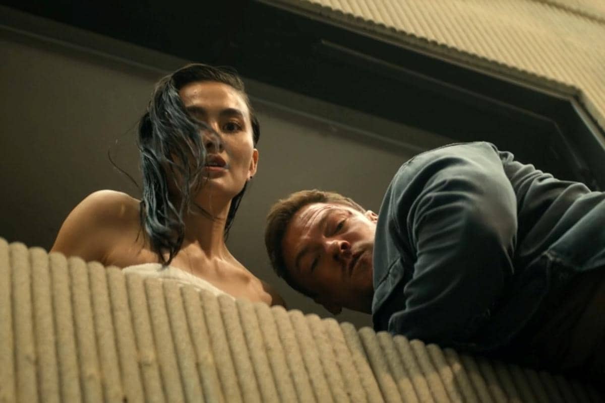 7 Potret Agnez Mo dan Alan Ritchson di Reacher 4, Bikin Fans Heboh