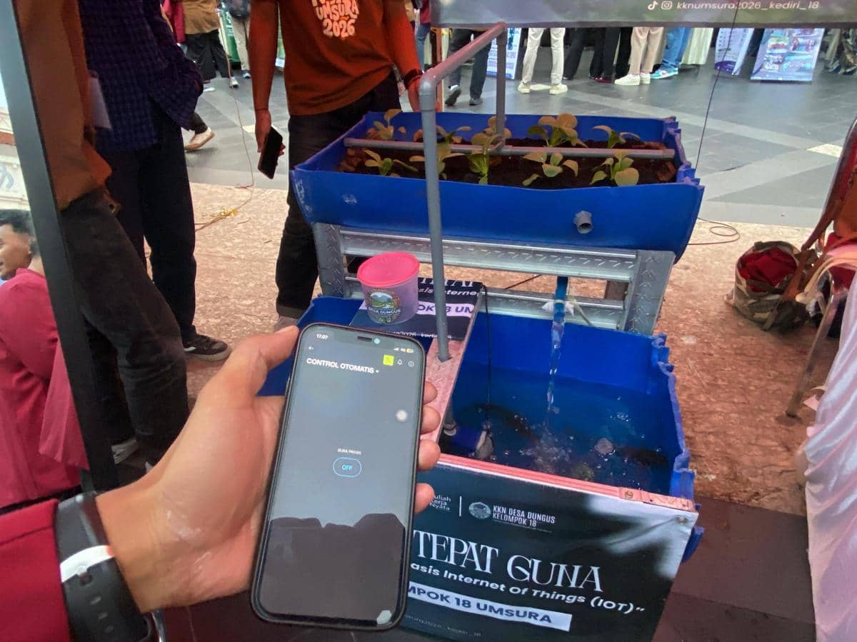 Aquaponik Lele IoT Karya UMSURA, Bisa Beri Pakan dari Smartphone