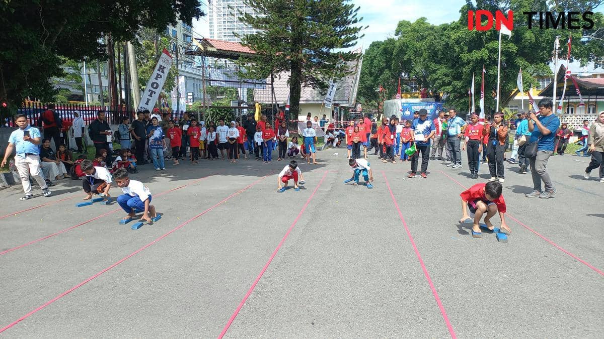 Festival Permainan Tradisional Sambut HUT RI, Ajak Siswa Kurangi Gawai