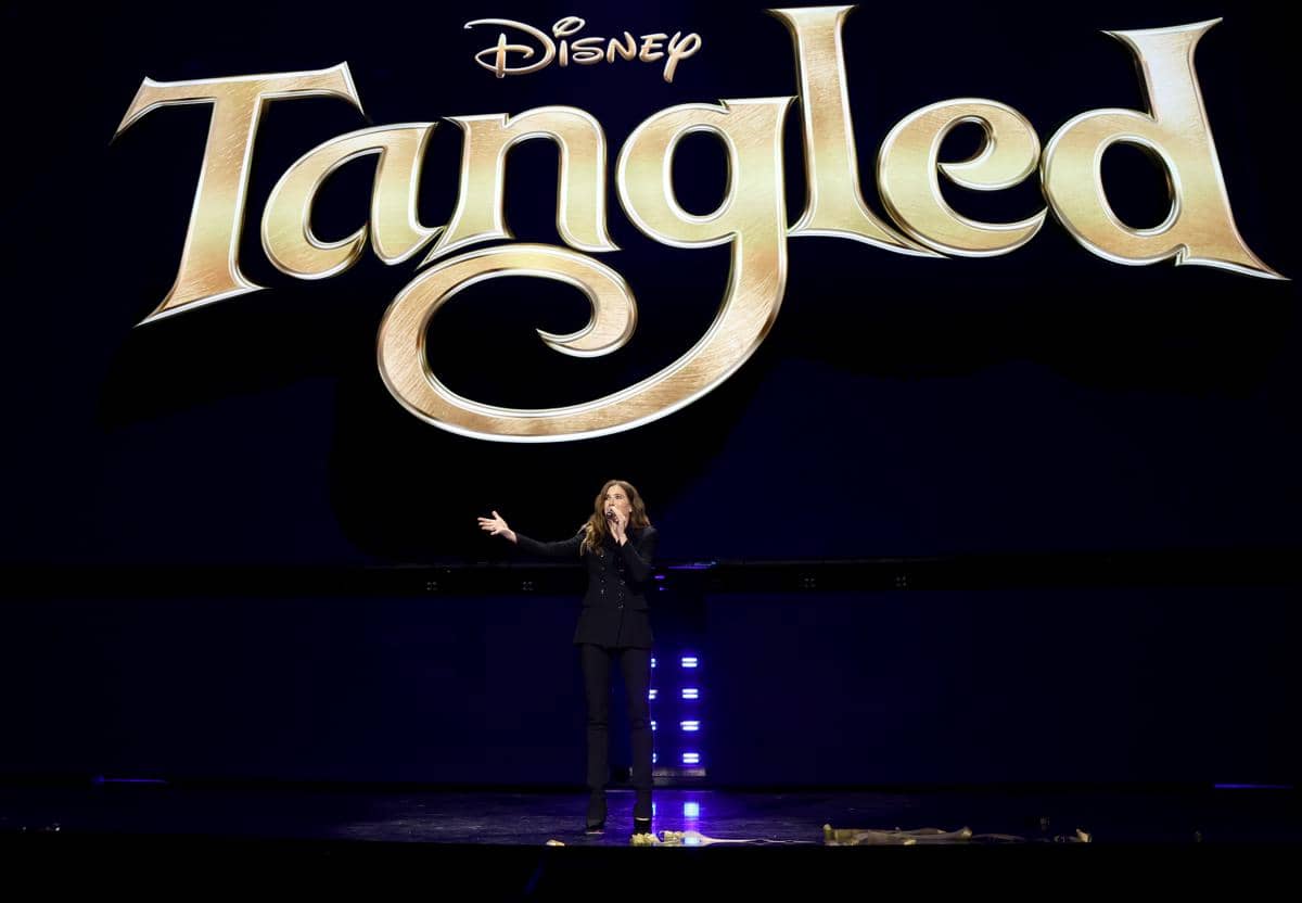 First Look Tangled Diputar di D23, Kathryn Hahn Jadi Mother Gothel