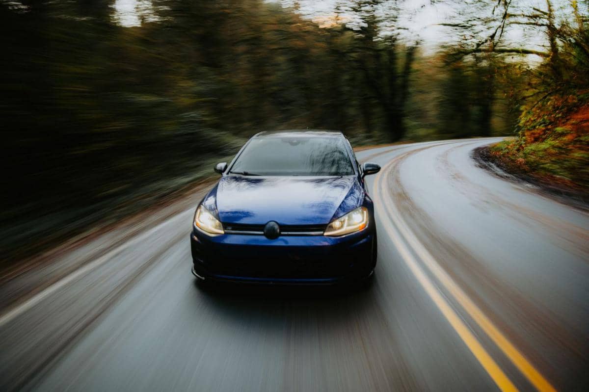 5 Alasan Mobil Modern Masih Bisa Mengalami Oversteer dan Understeer