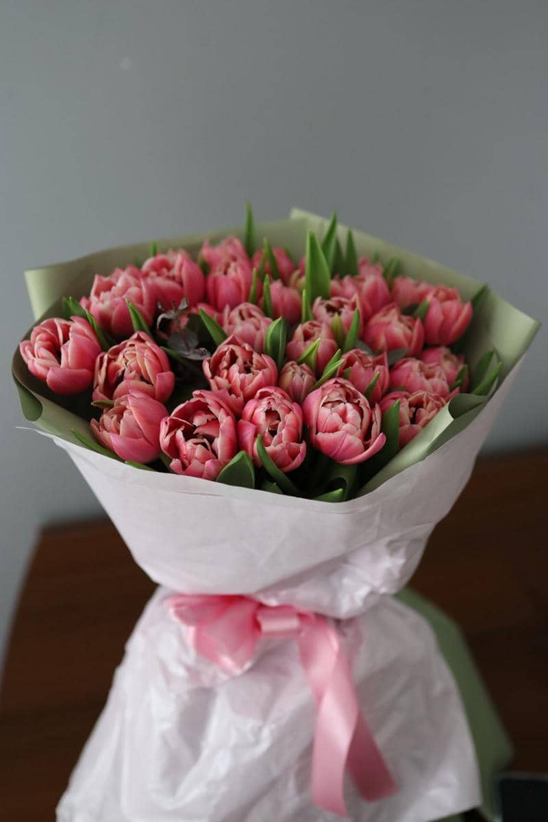 ilustrasi buket bunga tulip