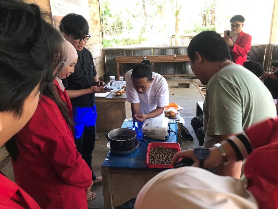 Dosen Unhas Tingkatkan Mutu Kopi Robusta Bulukumba lewat Sains