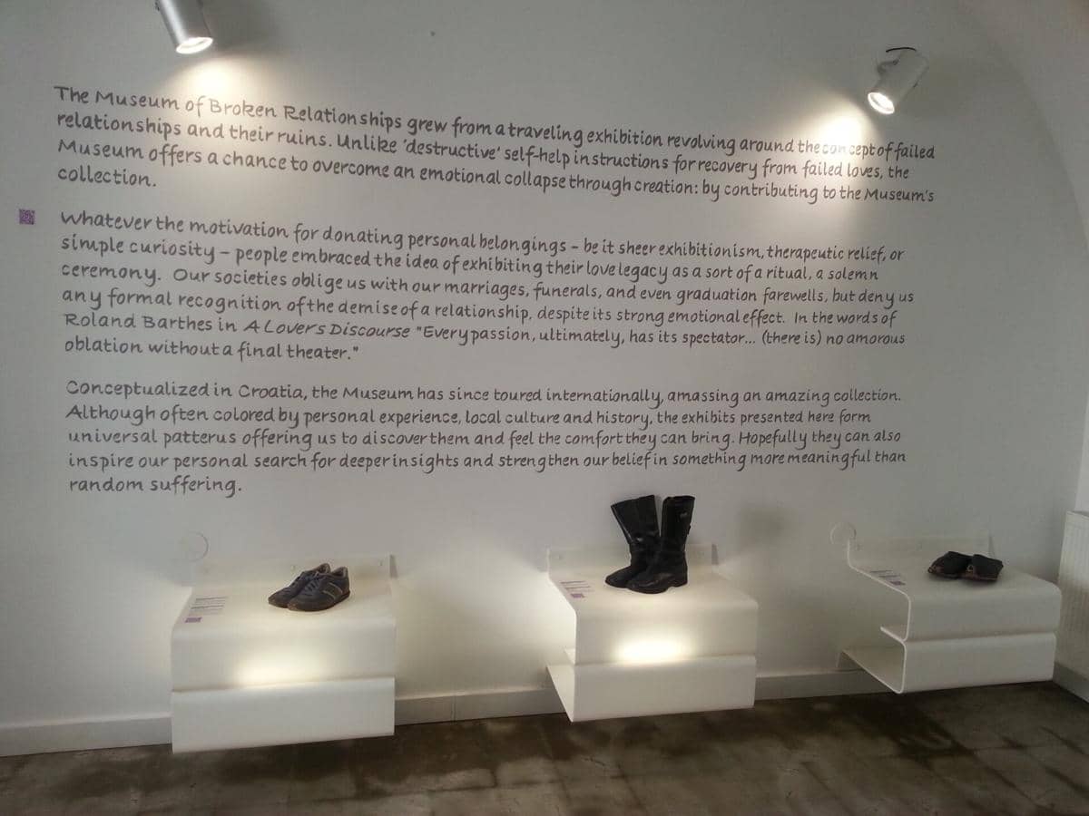 barang-barang patah hati yang ada di Museum of Broken Relationships