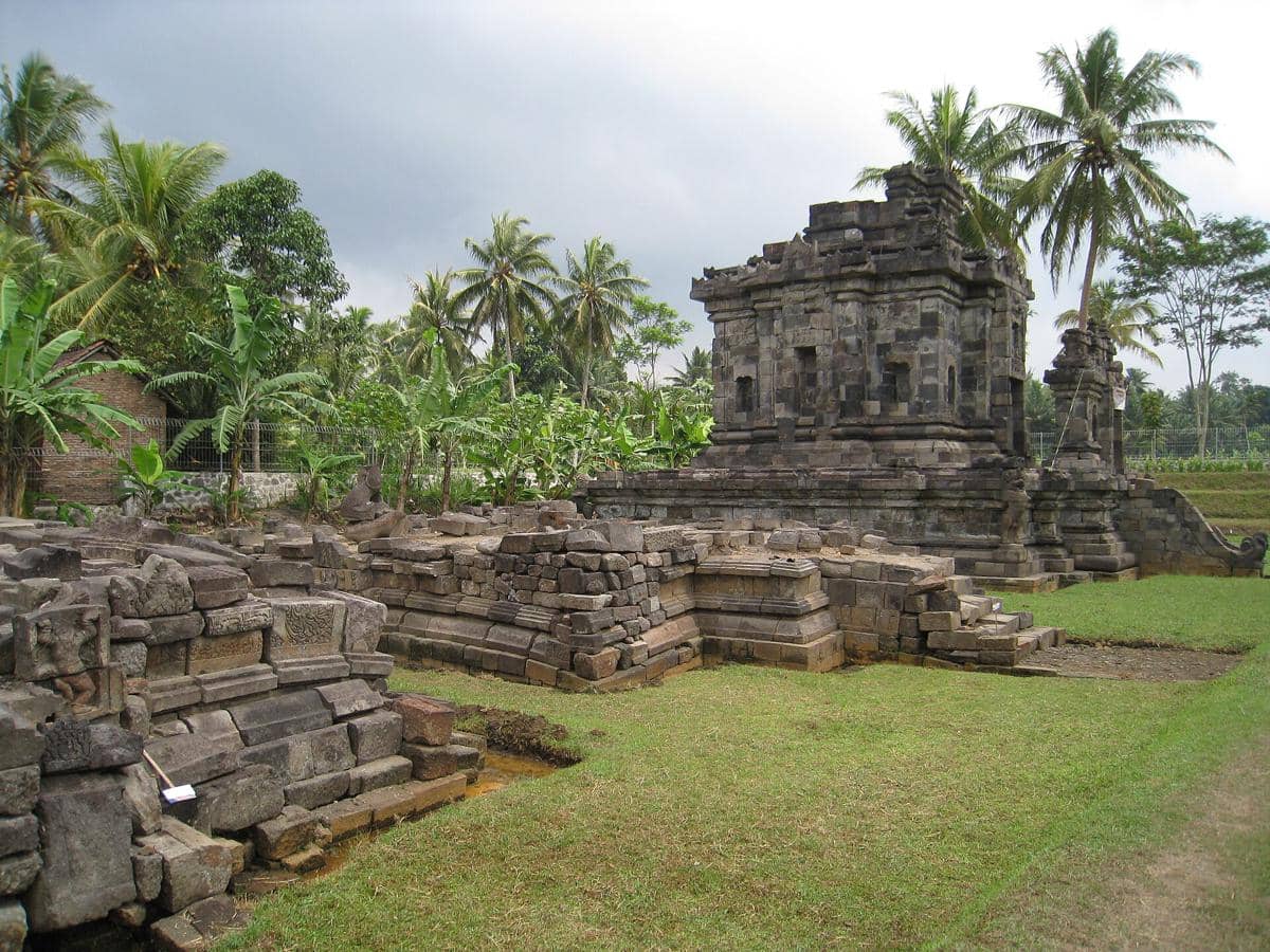 potret Candi Ngawen di Magelang