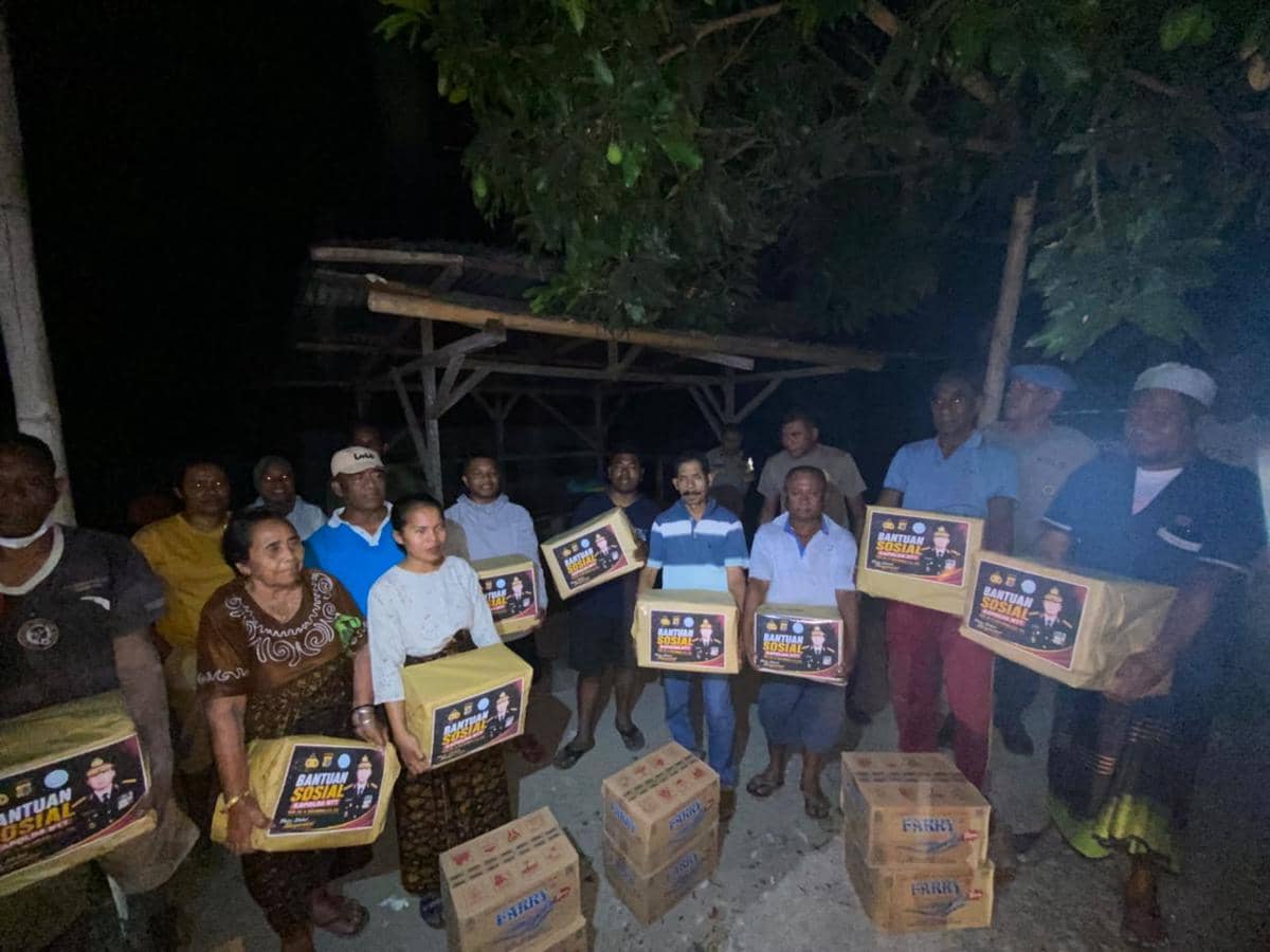 Kondisi korban gempa Flores di tenda pengungsian. (Dok Polda NTT)