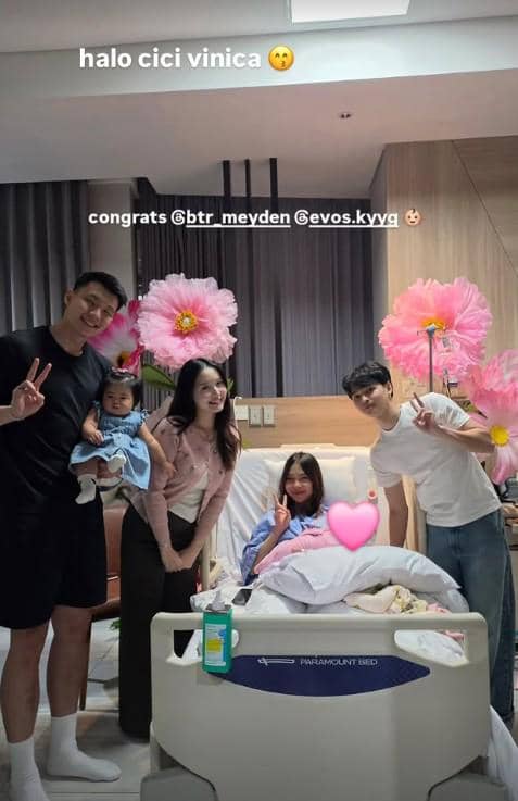 Meyden mengumumkan kelahiran anak pertamanya melalui unggahan Instagram @btr_meyden dengan kabar bahagia.