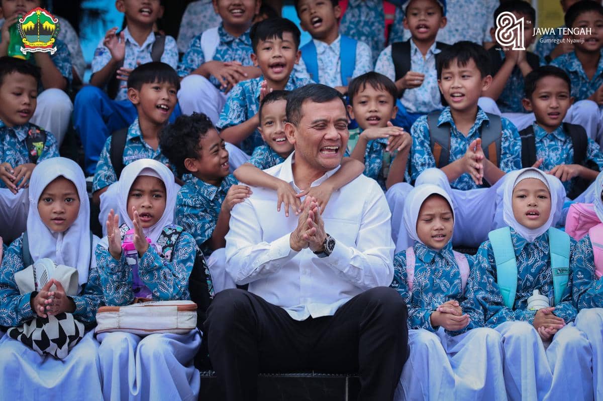 Menginjak Usia 81 Tahun, Jawa Tengah Terus Perluas Akses Pendidikan