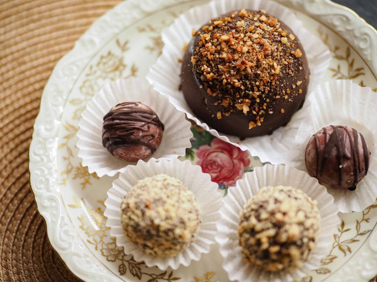ilustrasi ubee crumble mochi bites