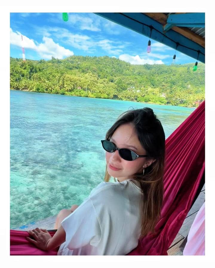 Bella Graceva saat menikmati liburan di Pulau Togean