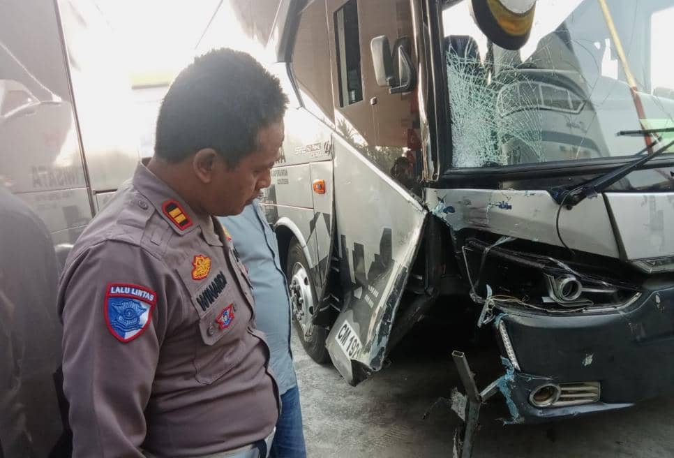 Bus Menyalip di Jalan Jogja-Wates, 2 Pemotor Tewas di Tempat